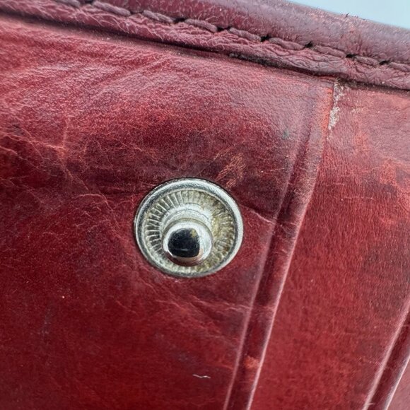 Vintage COACH Red Leather Wallet – 5 Card Slots & Zipper Coin Purse - Picture 6 of 8